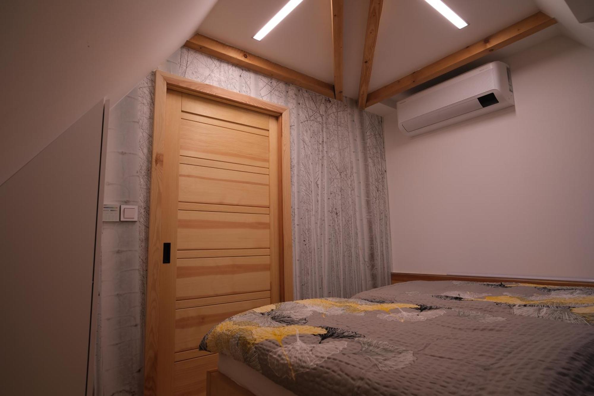 Pyramida Pod Lysou Apartment ฟรีดลันต์ นาด โอสตราวิตซี ภายนอก รูปภาพ
